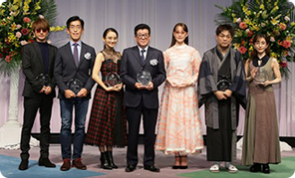日本メガネベストドレッサー賞　イメージ写真