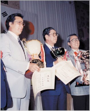 第1回（1988年）受賞者